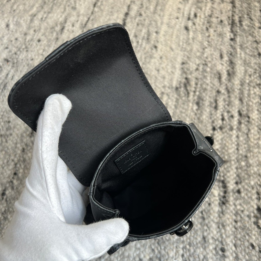 M82769 Nano Christopher 黑武士斜挎包_5