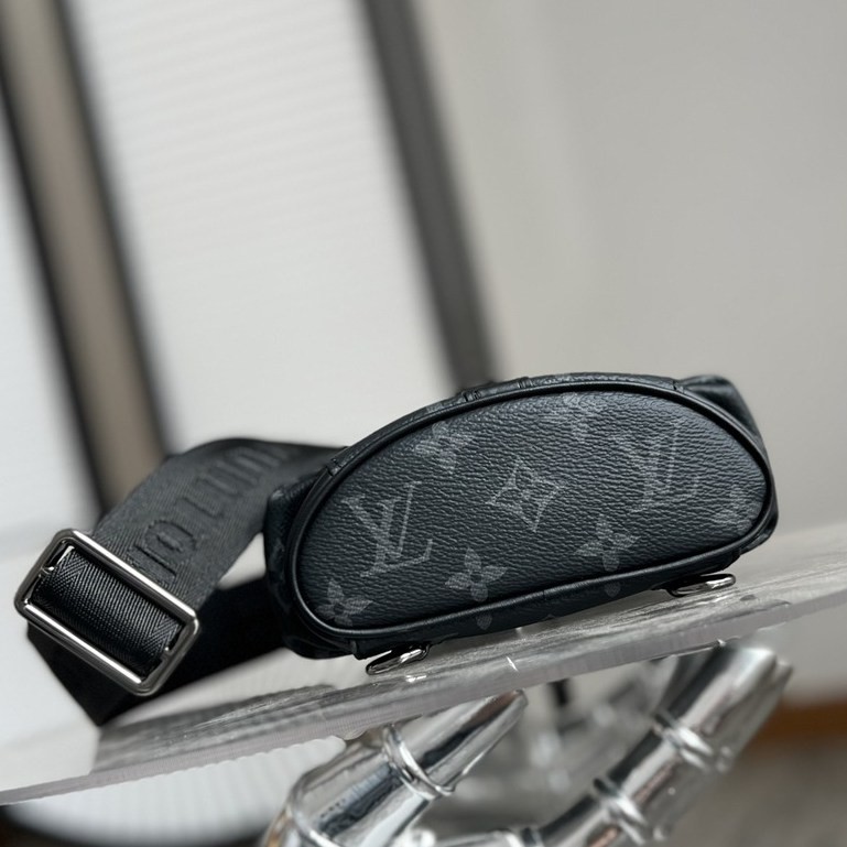 M82769 Nano Christopher 黑武士斜挎包_6