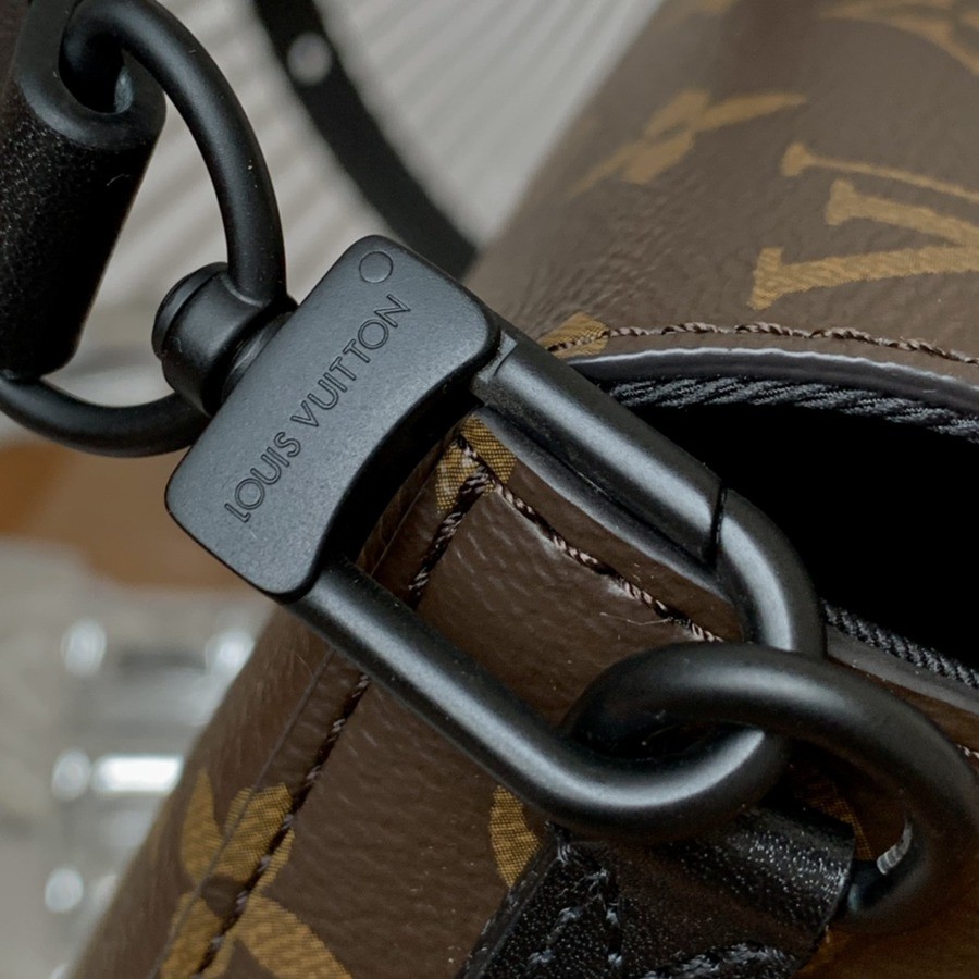 M81522 SLOCK VERTICAL 迷你手機包_6