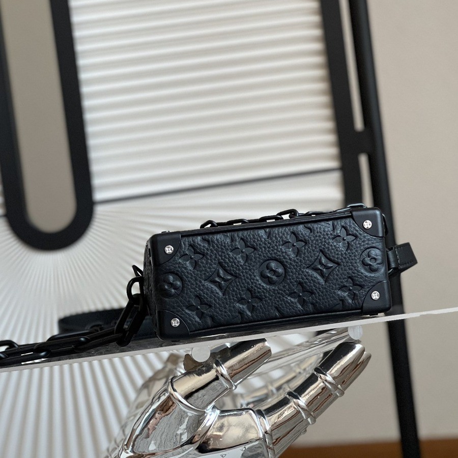 M55702 Mini Soft Trunk 鏈條包_4