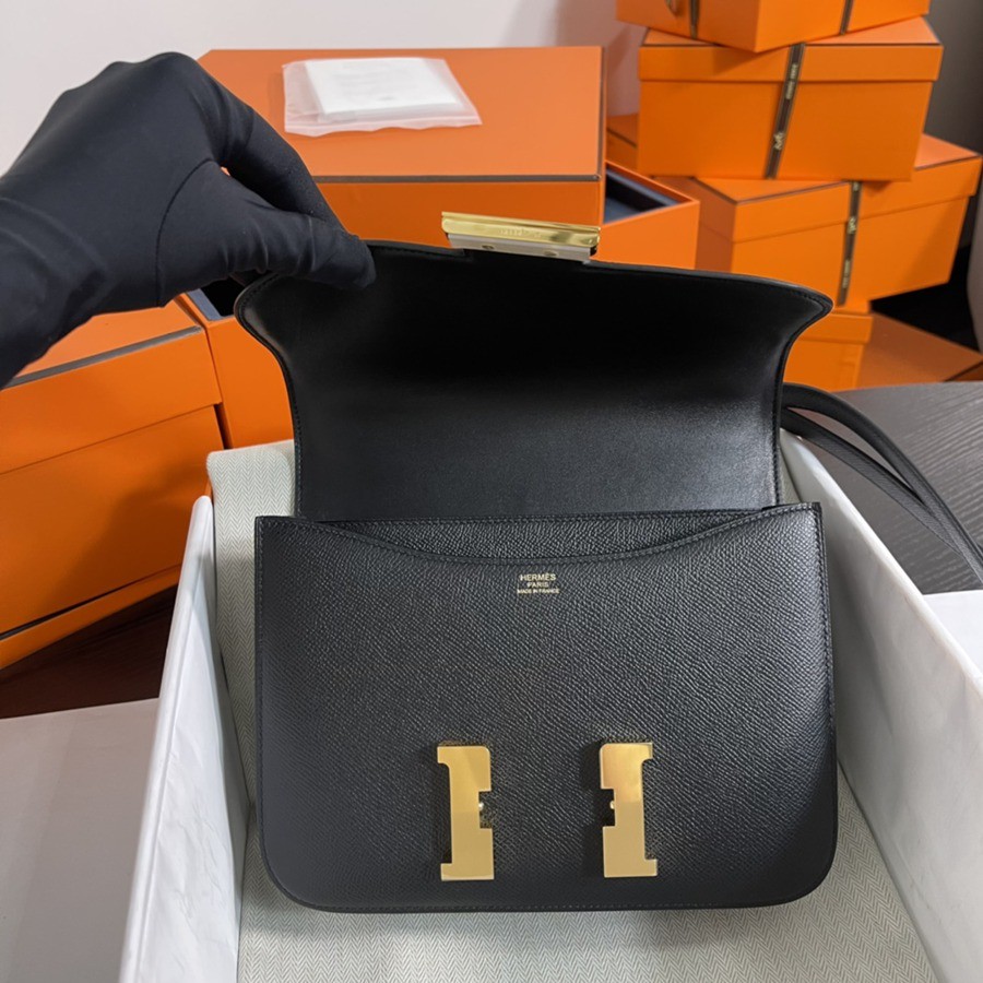 Constance 24 黑色金扣 Epsom皮_5