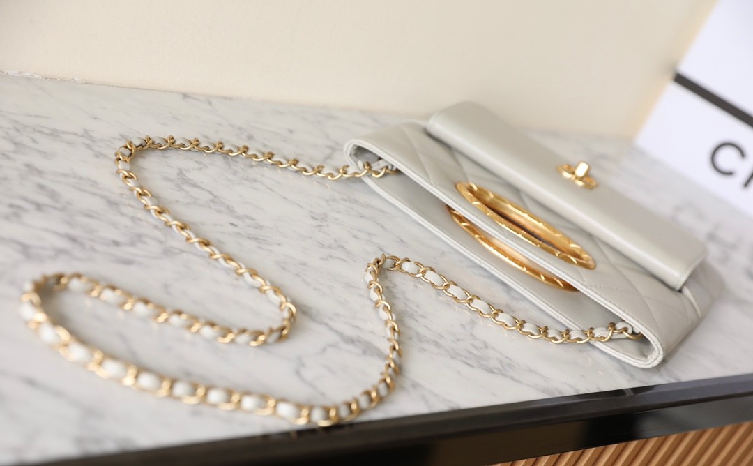 24B鏈條手拿包 奶灰色_4