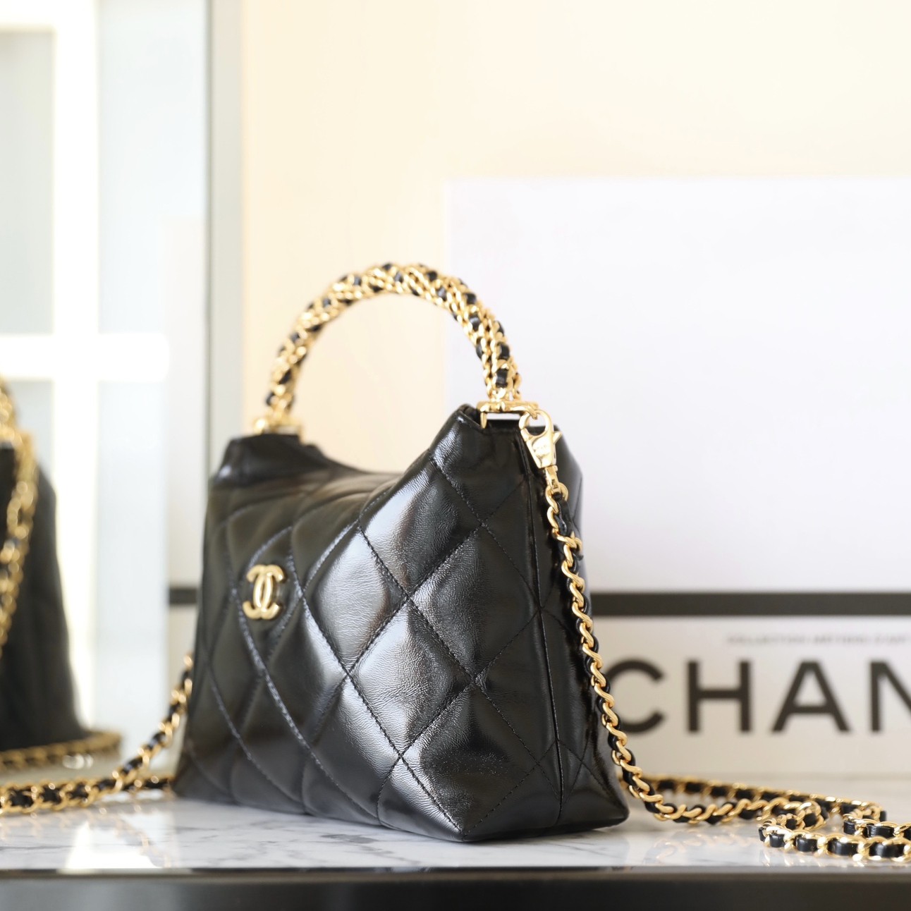 24B秋冬系列 擰鏈Hobo飯盒包黑色_5