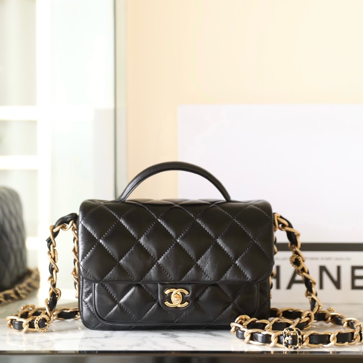 24A 手柄郵差包小號 黑色_1