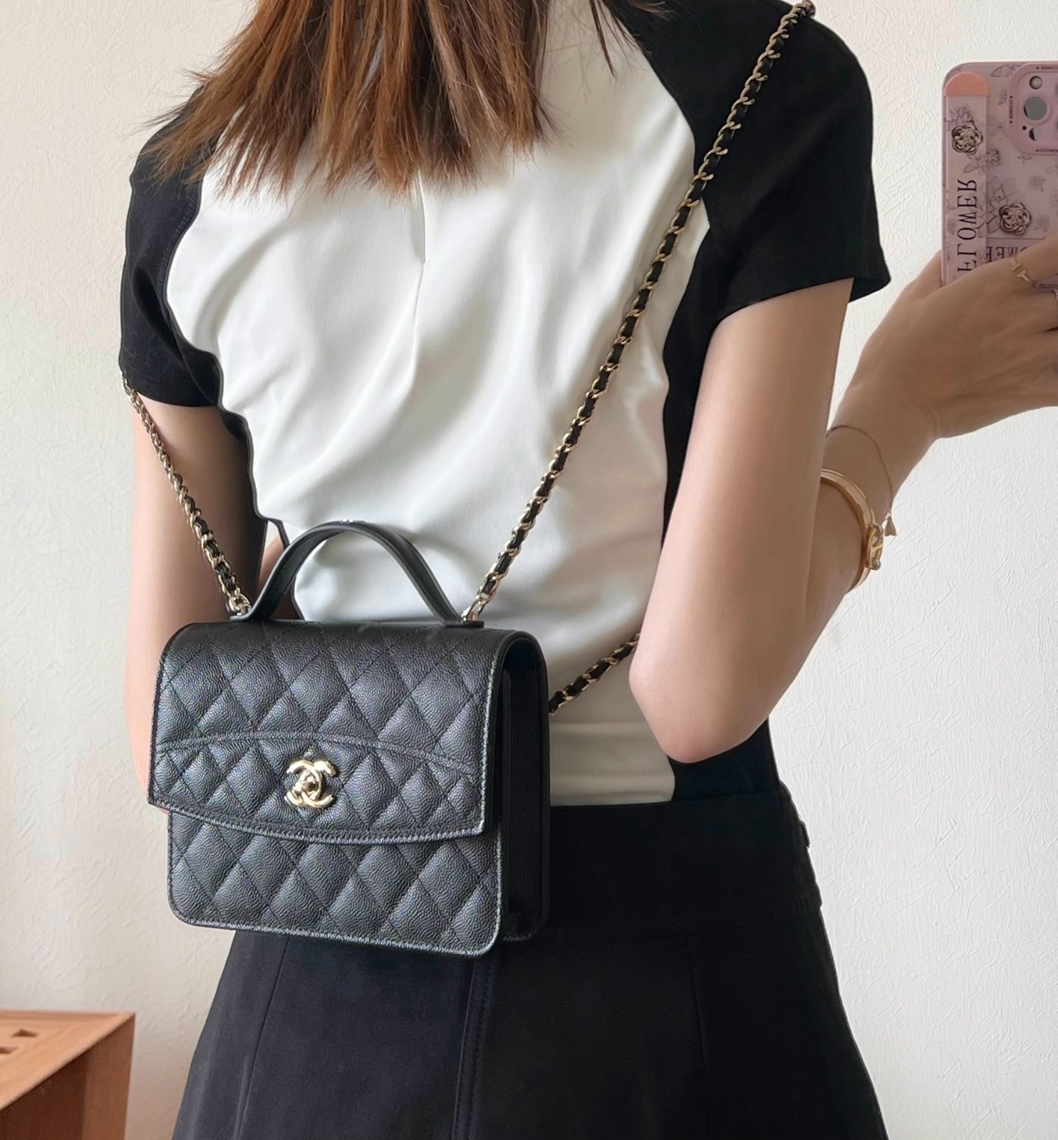 25C早春手提郵差背包 黑色_8