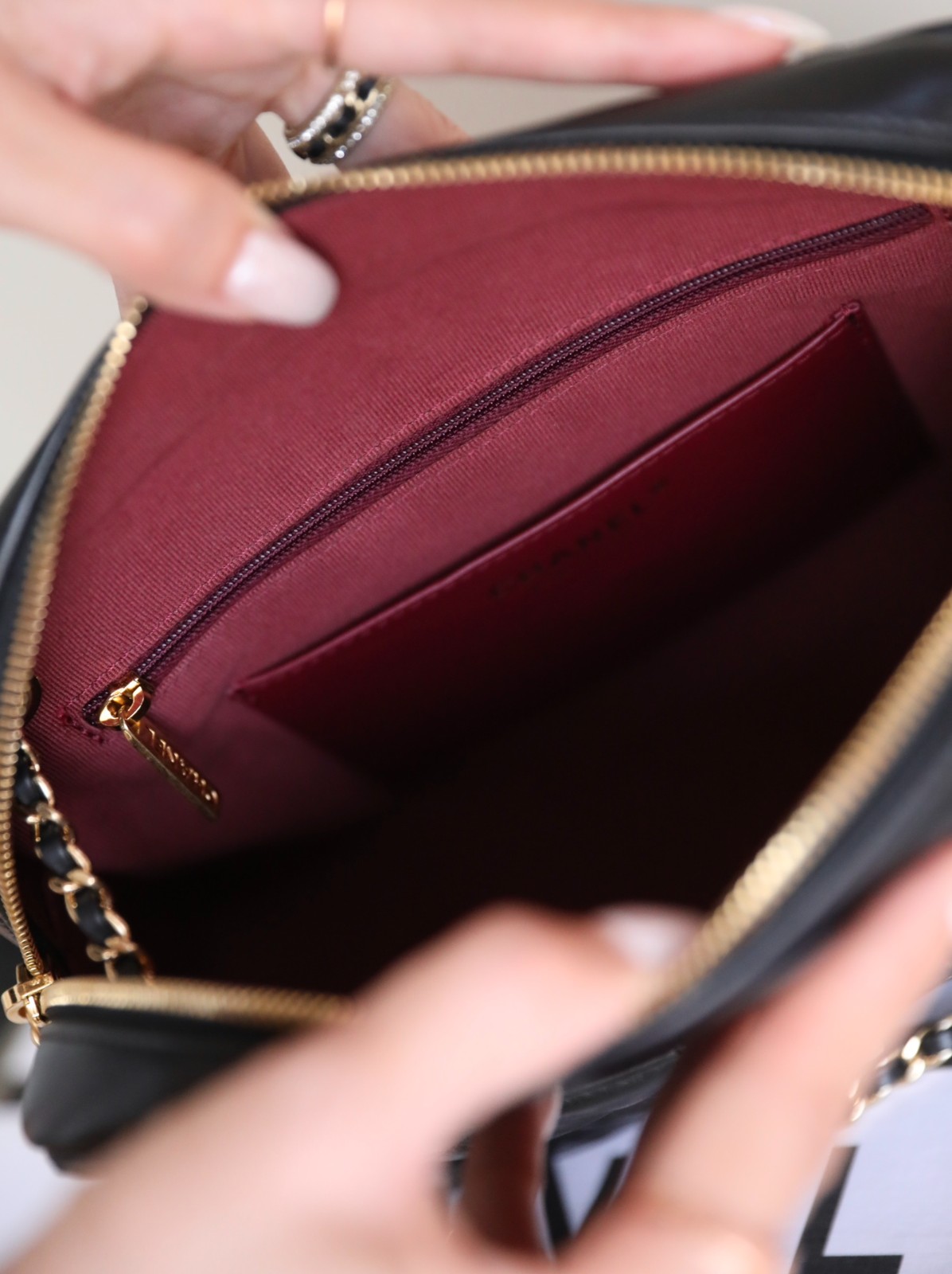 24K 金幣相機包 黑色中號_7