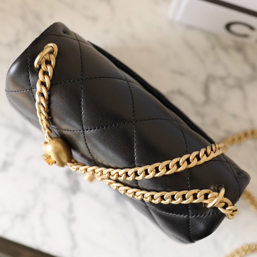 25C早春 愛心扣口蓋包 黑色 中號_5