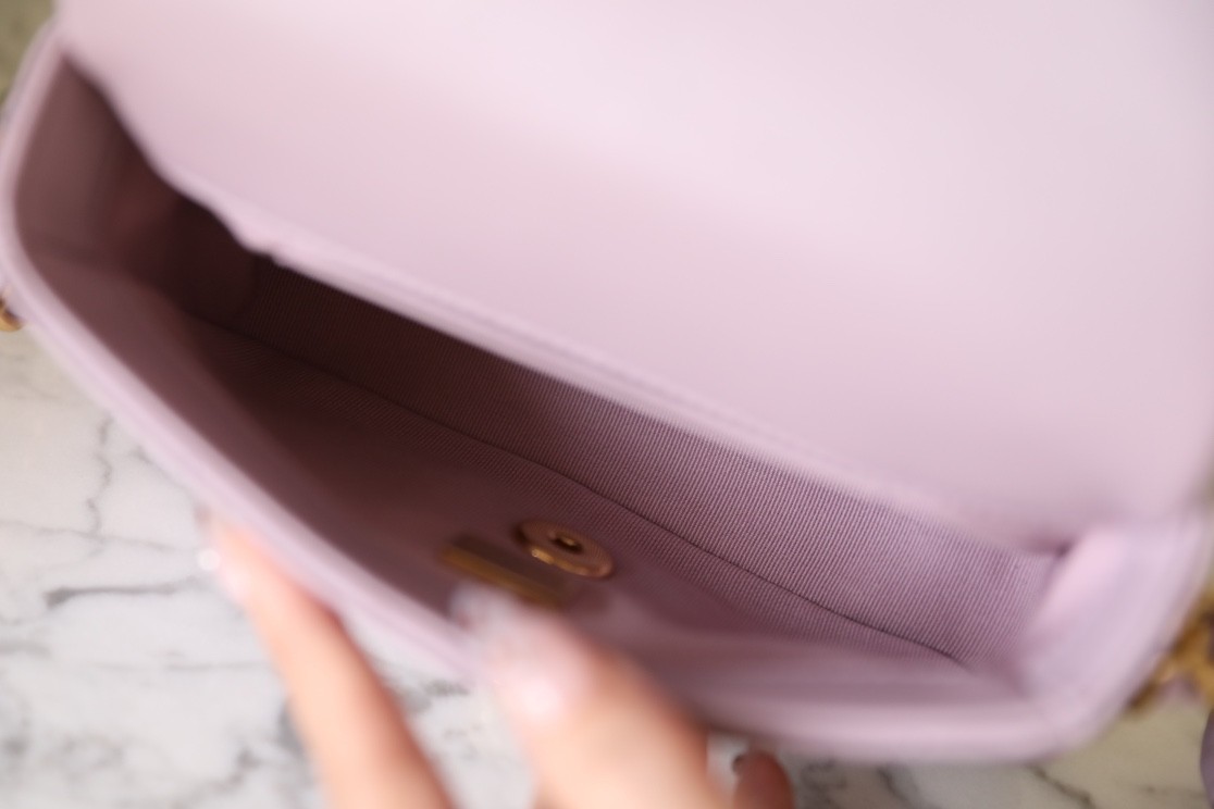 24K秋冬 雙C粗鏈口蓋Mini淡紫_7