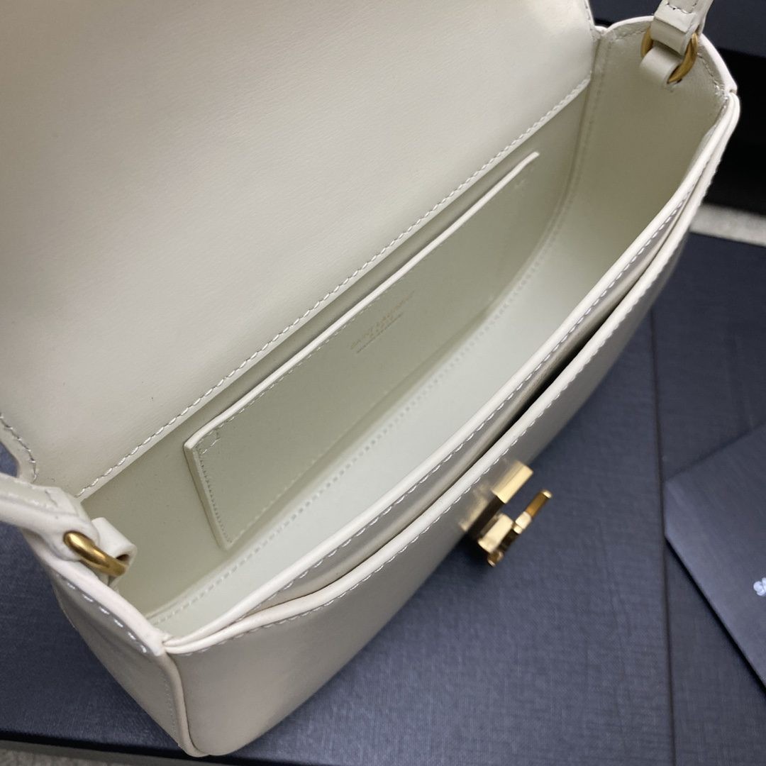 Voltaire皮革迷你肩背包 白色_7