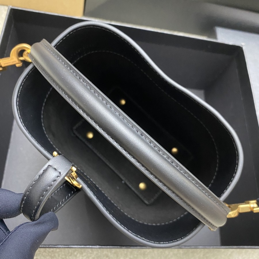 LE 37亮面皮革迷你手袋_6