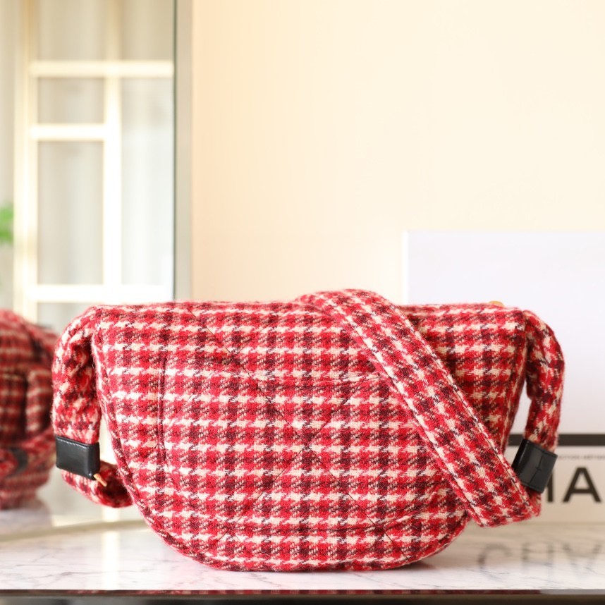 24N Coconeige千鳥紅格子Hobo半月包_4