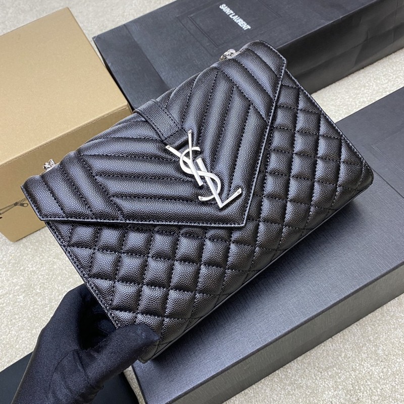 Envelope中號粒面手袋 信封包黑銀_5