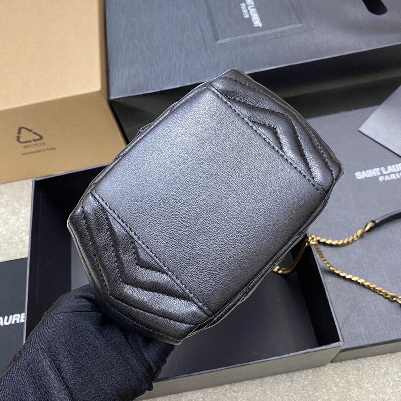 Joe絎縫小羊皮迷你水桶袋 復古黑金_3