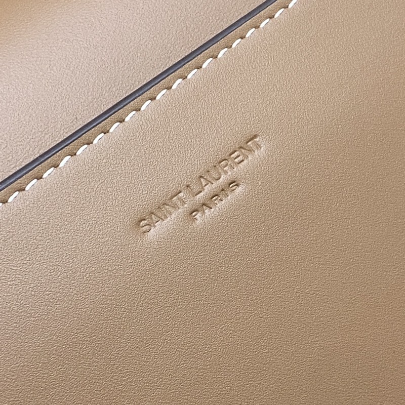 Niki Besace牛皮手袋_6