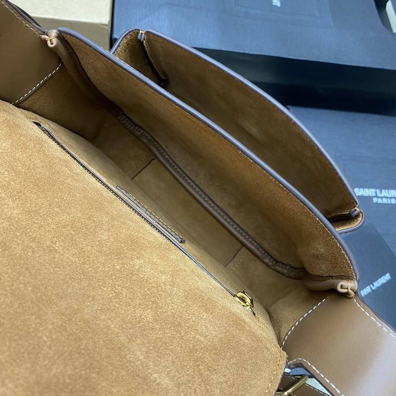 Niki Besace牛皮手袋_7