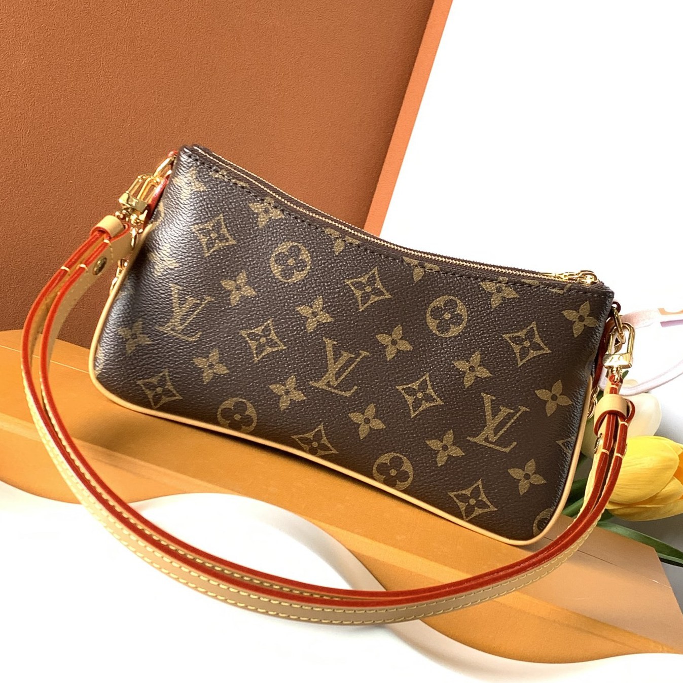 M83008  Liv Pochette腋下包_4