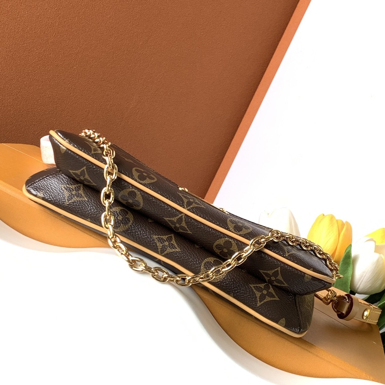 M83008  Liv Pochette腋下包_5