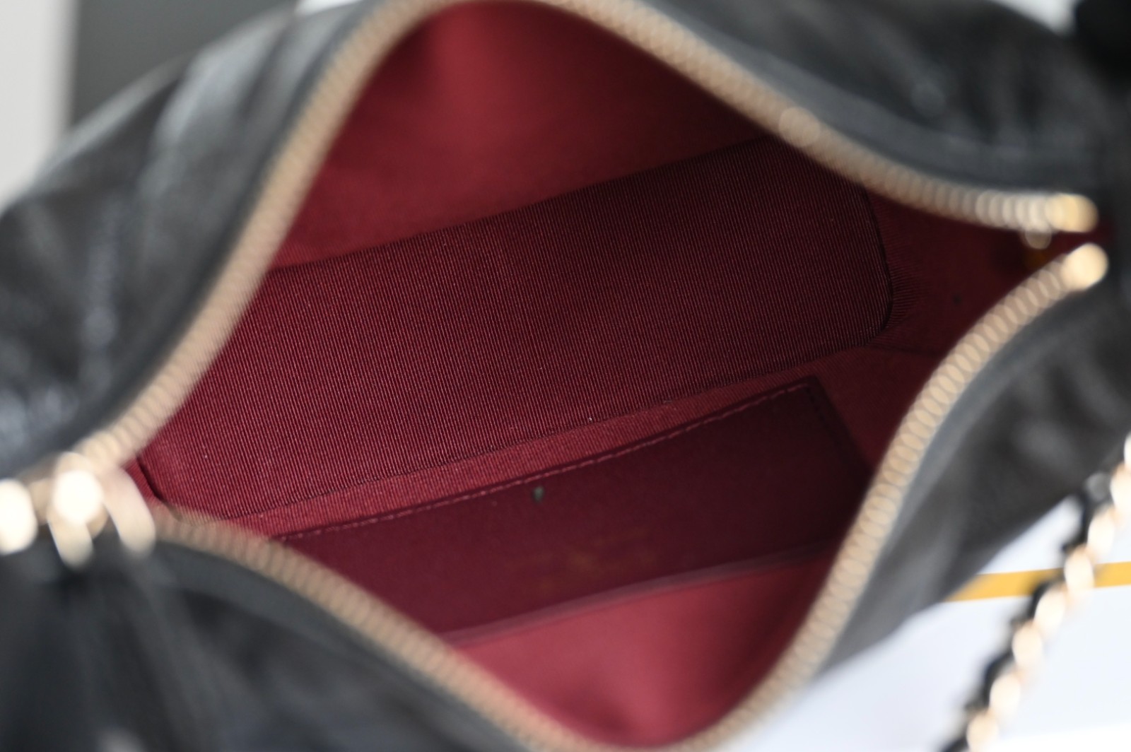 25C 手提Hobo飯盒包 黑色_5