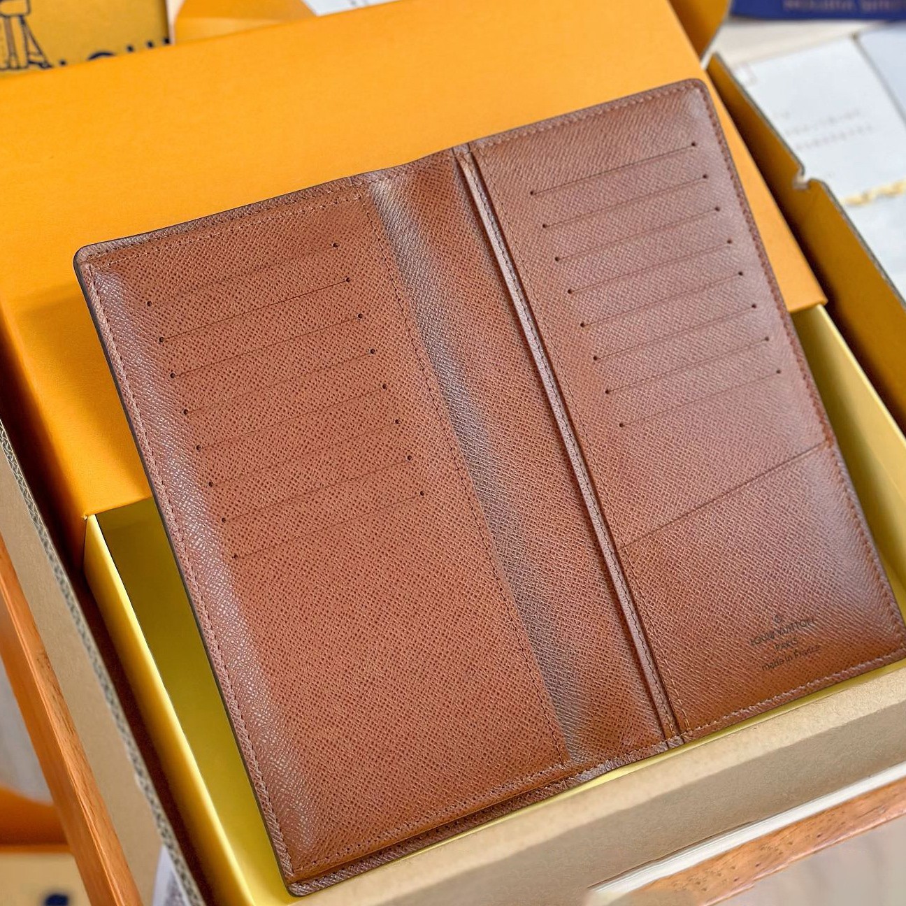 M66540  Brazza 男士長夾_3