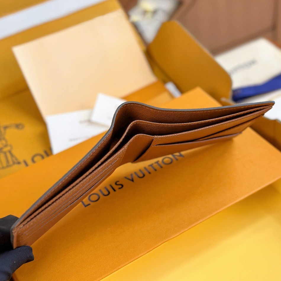 M60895 Multiple 男士短夾_4