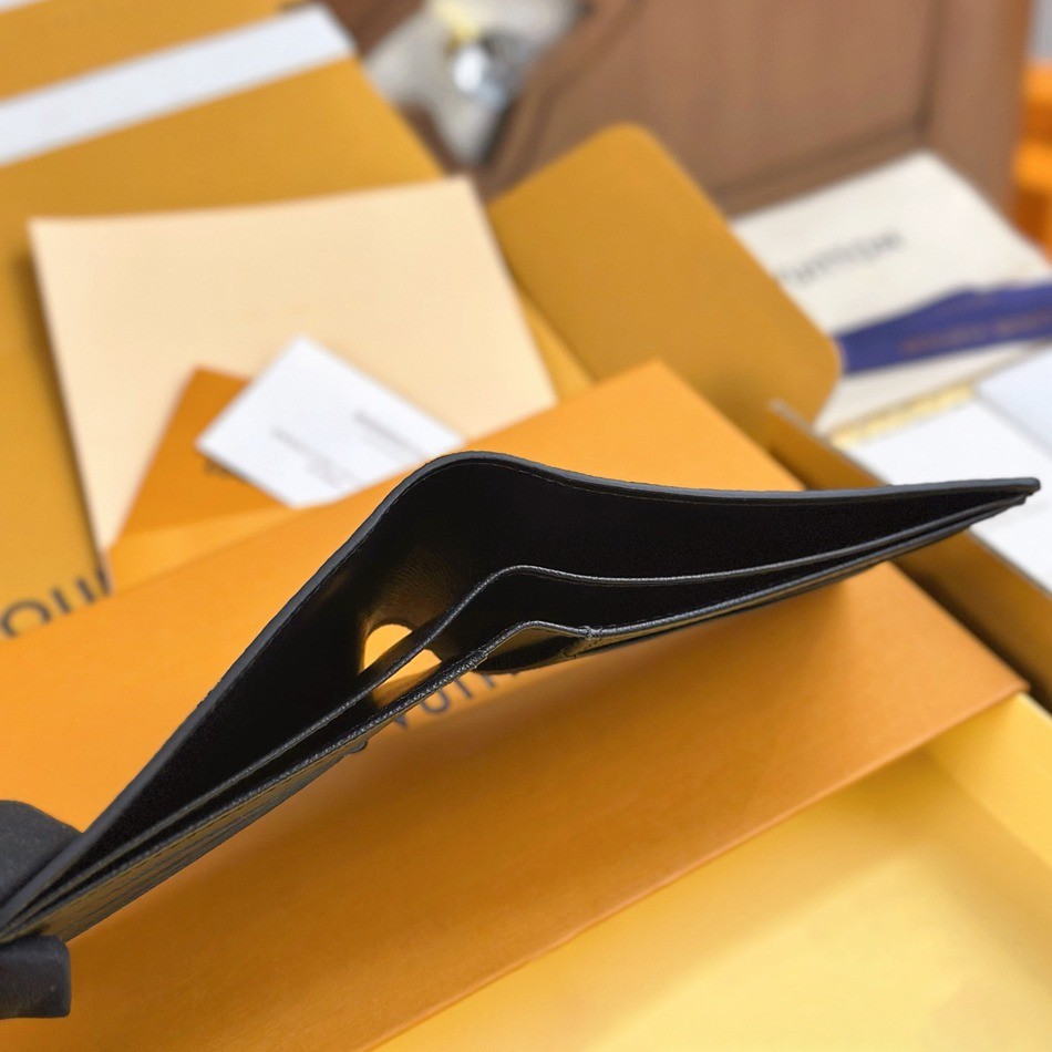 N62663 Multiple 男士短夾_4