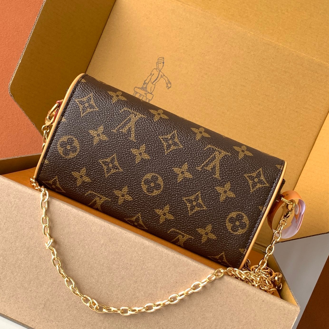 M13566 Pochette Camille鍊條包_3