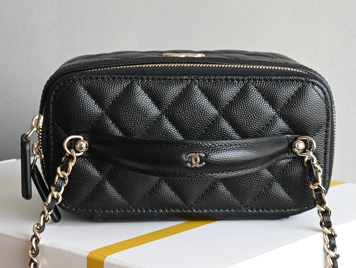 25C手提鍊條化妝包黑色_5