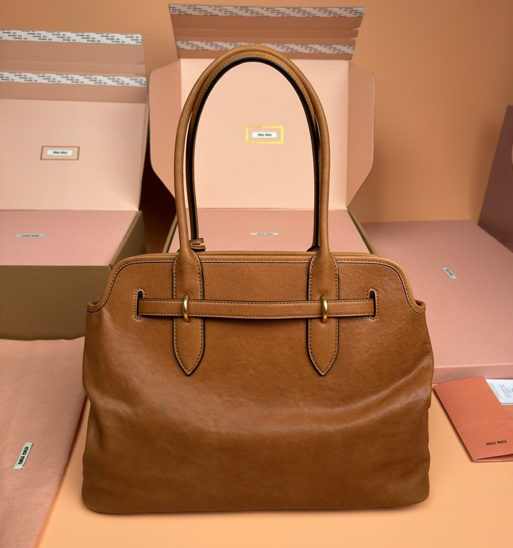 Adventure Nappa手提包中號橡木色_3