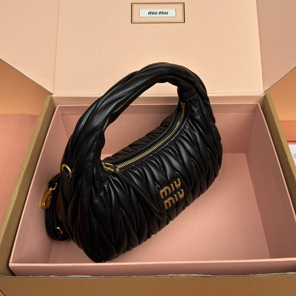 Wander Matelassé半月形Hobo手提包 斜挎包 黑色_4