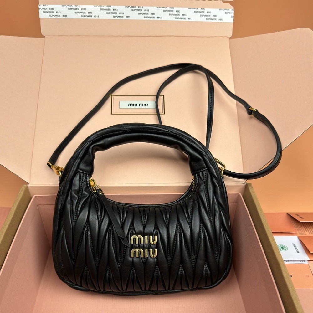 Wander Matelassé半月形Hobo手提包 斜挎包 黑色_8