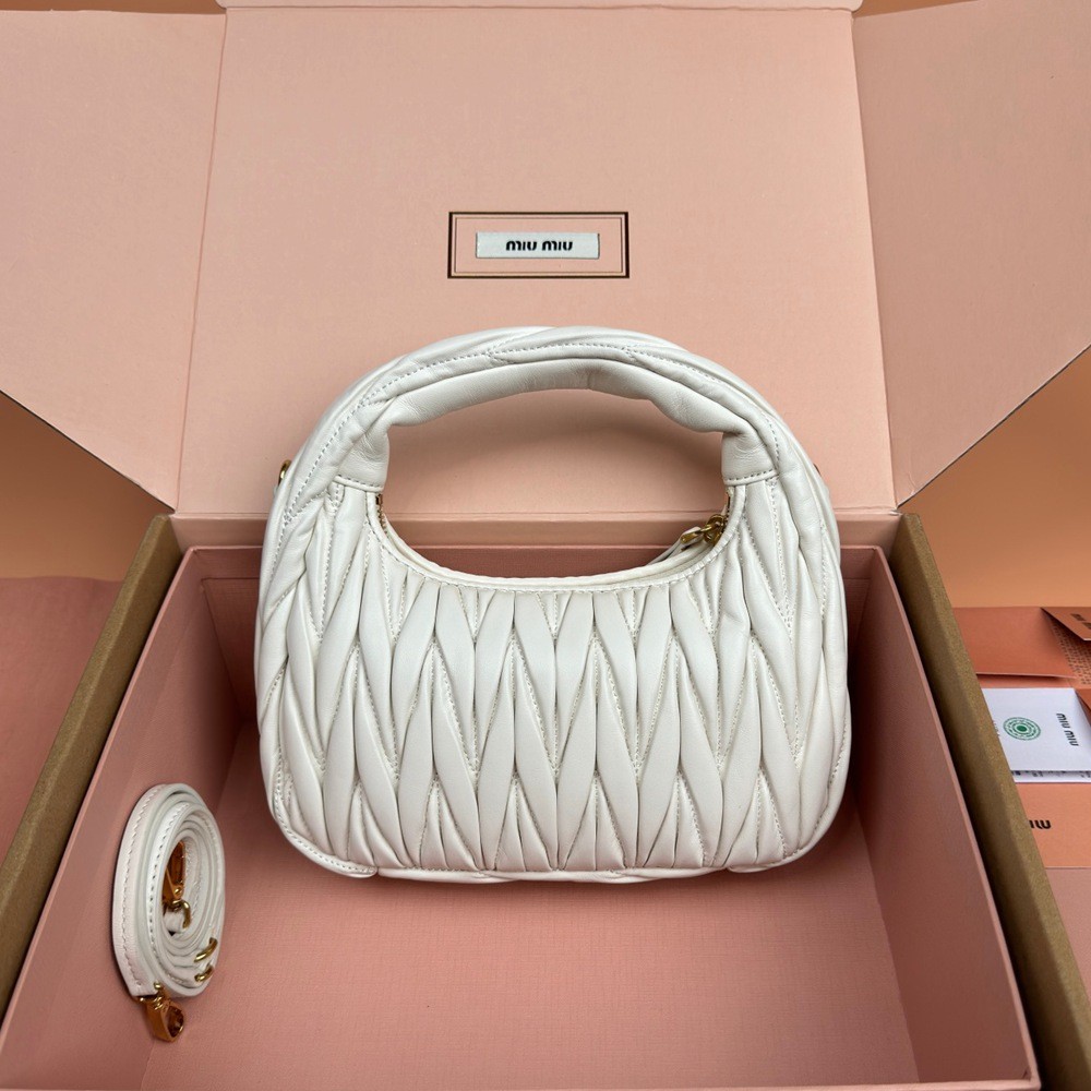 Wander Matelassé半月形Hobo手提包 斜挎包 白色_3