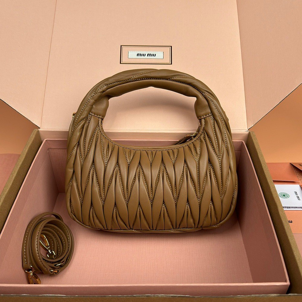 Wander Matelassé半月形Hobo手提包 斜挎包 焦糖色_3