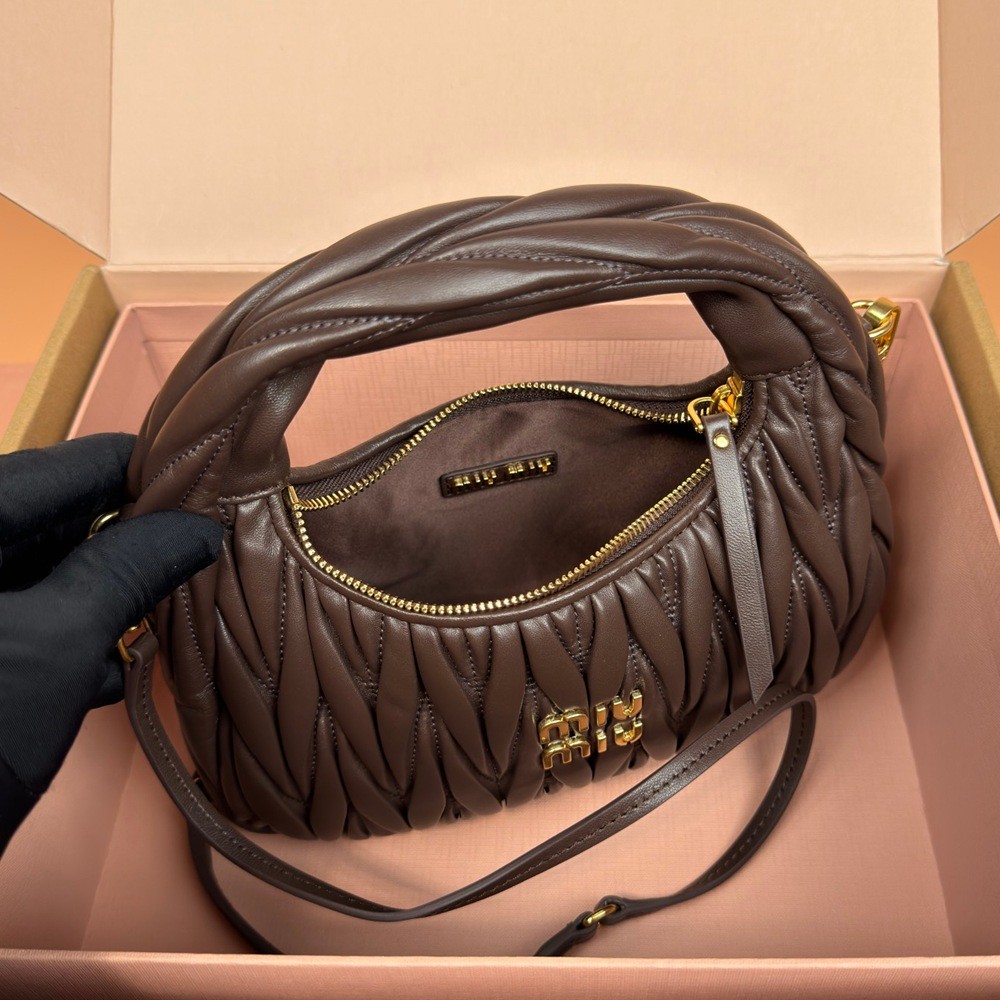 Wander Matelassé半月形Hobo手提包 斜挎包 石南木_6