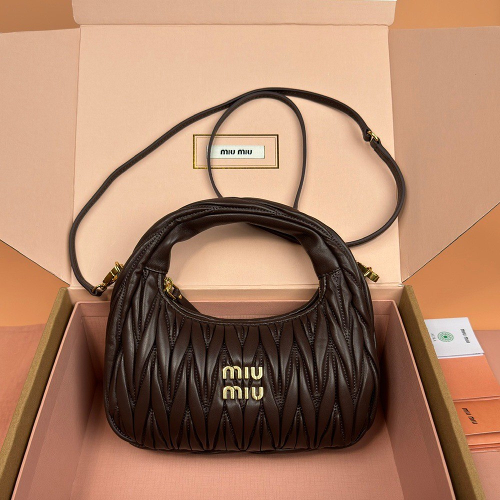 Wander Matelassé半月形Hobo手提包 斜挎包 石南木_7