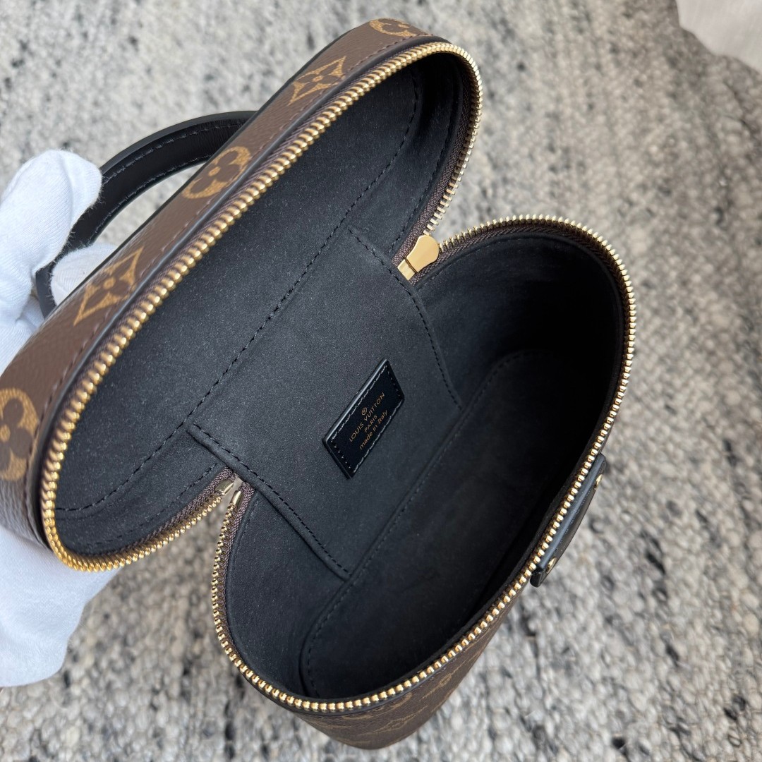 M47125 Vanity Chain Pouch小號化狀盒_5