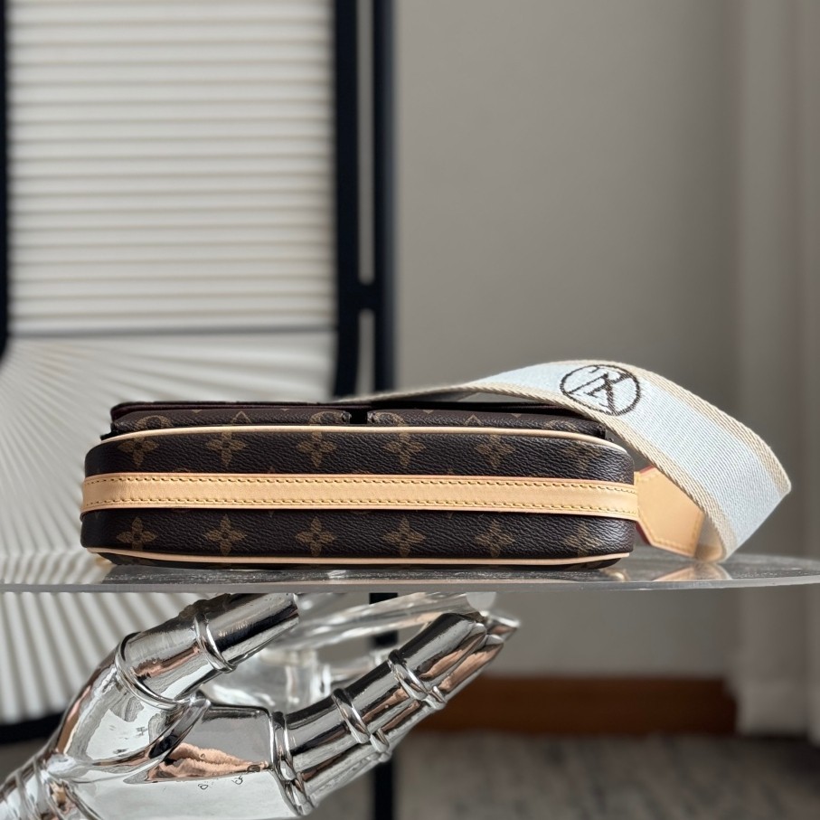 M46999 Vibe<br><br>駱駝包_4