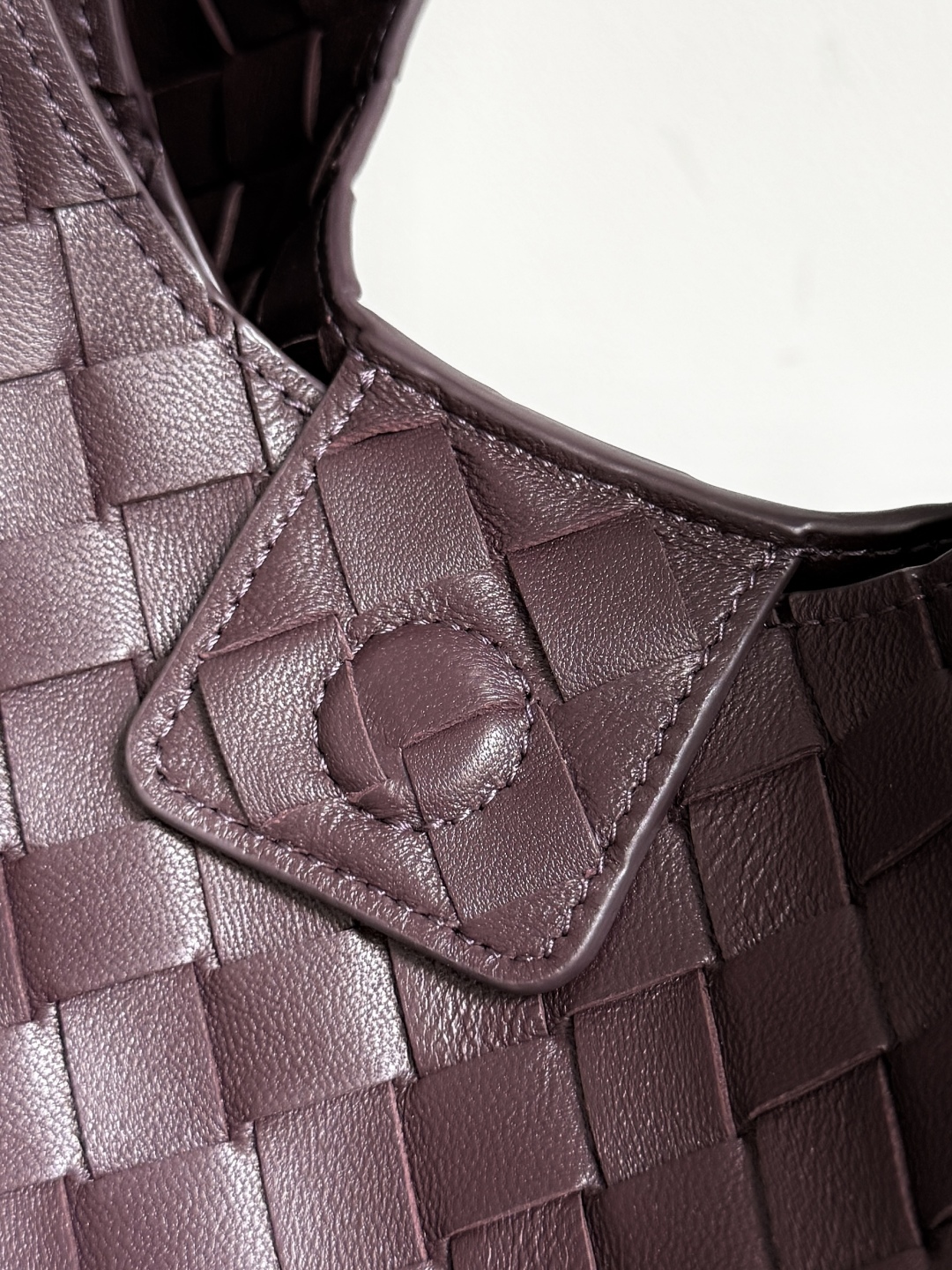 844249 Campana肩背包小號深巴羅紅_7