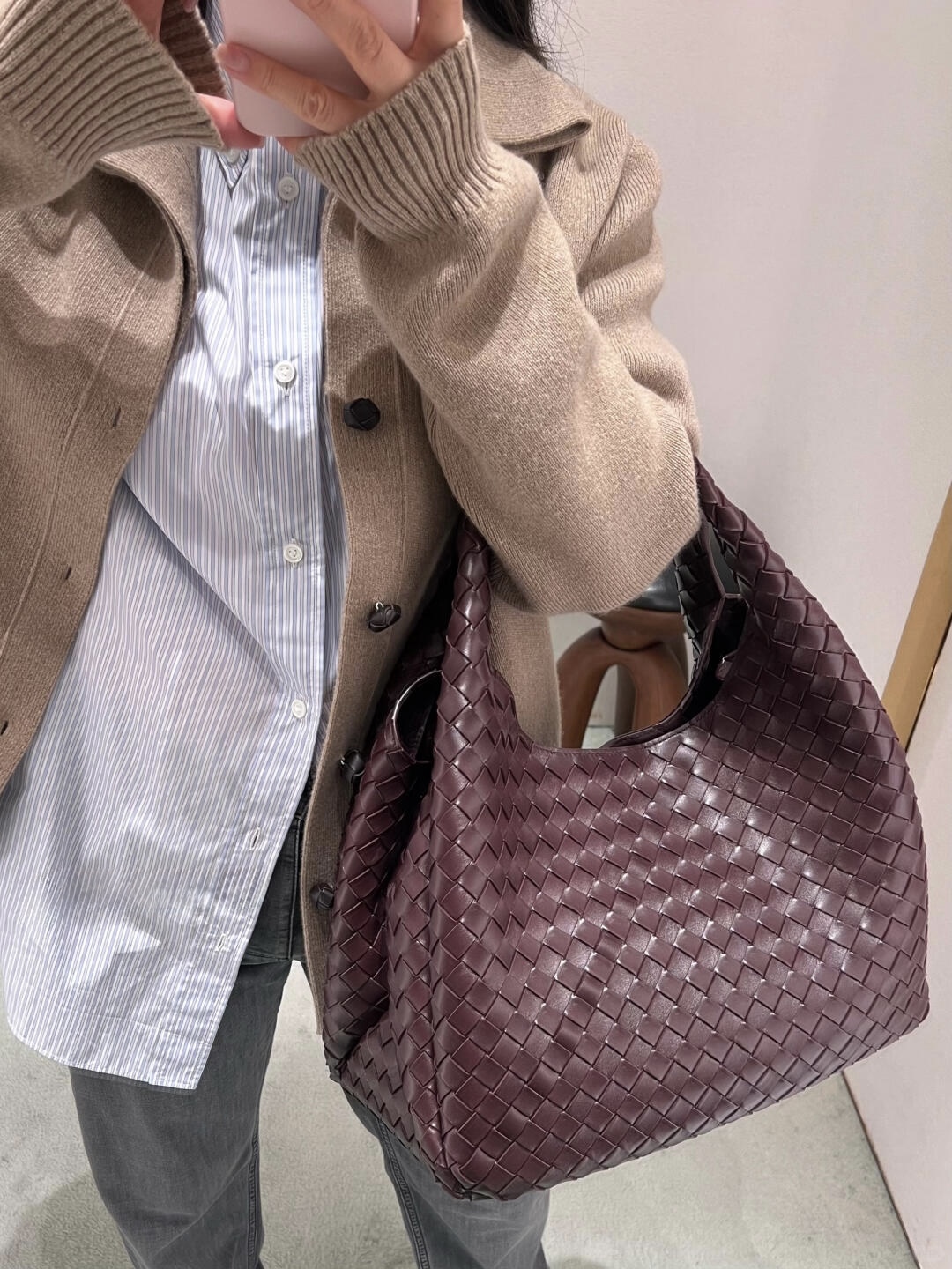 844250 Campana肩背包大號深巴羅紅_16