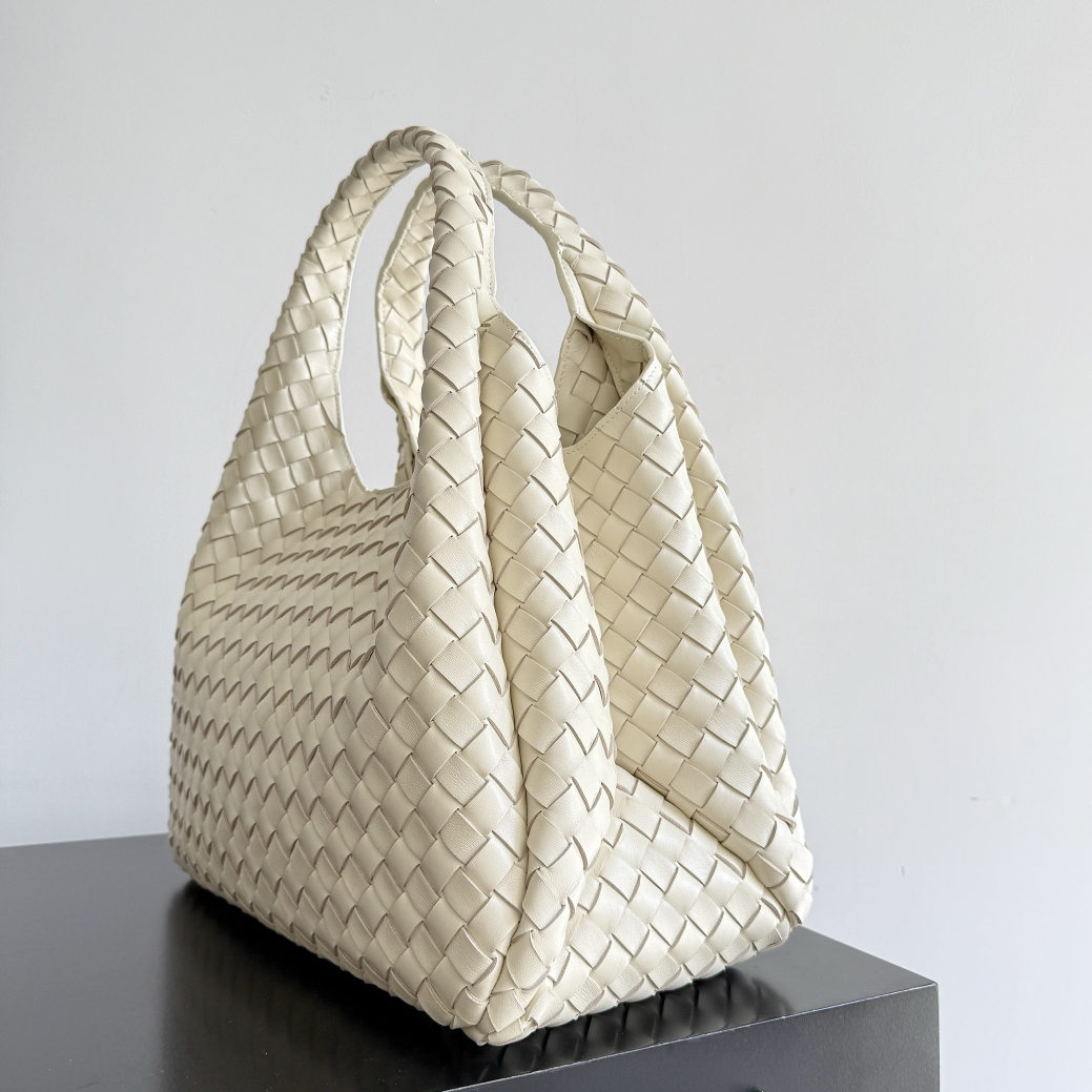 844250 Campana肩背包大號 海鹽色_3