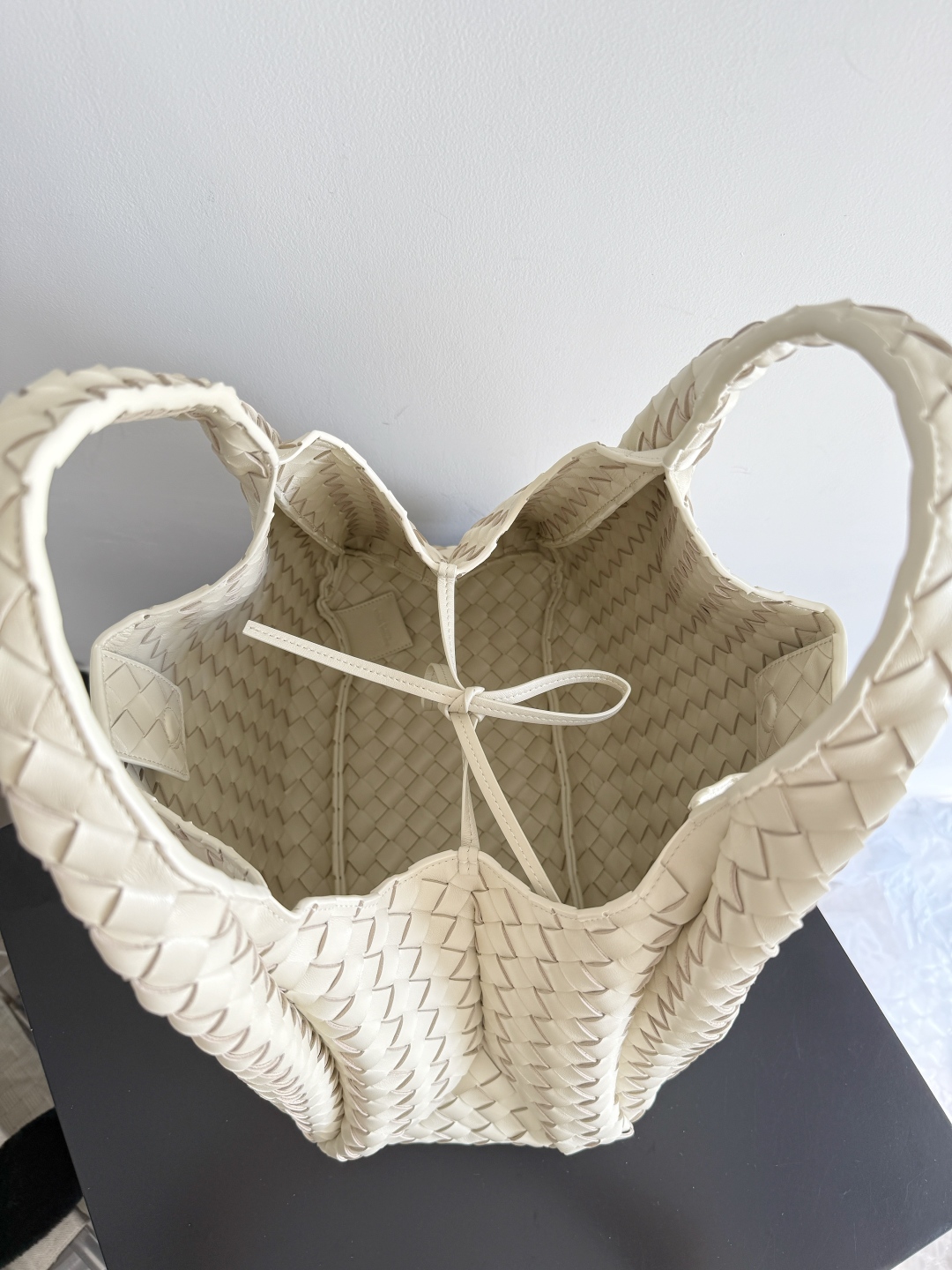 844250 Campana肩背包大號 海鹽色_10