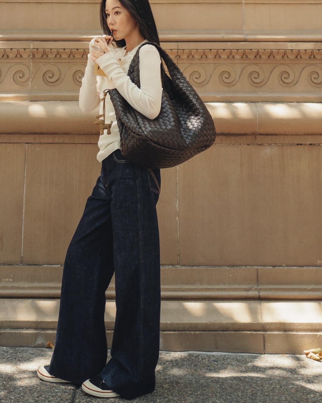 844250 Campana肩背包大號 黑棕色_13