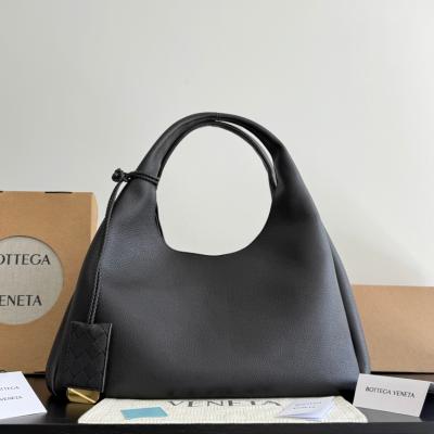 844251 Large Campana黑色