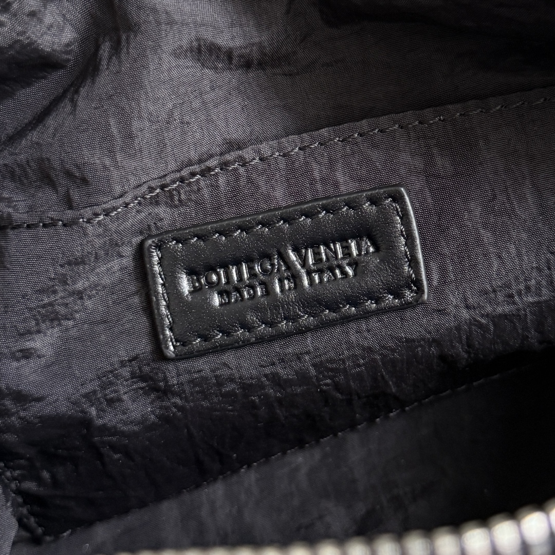 806369帆布洗漱包黑色_8