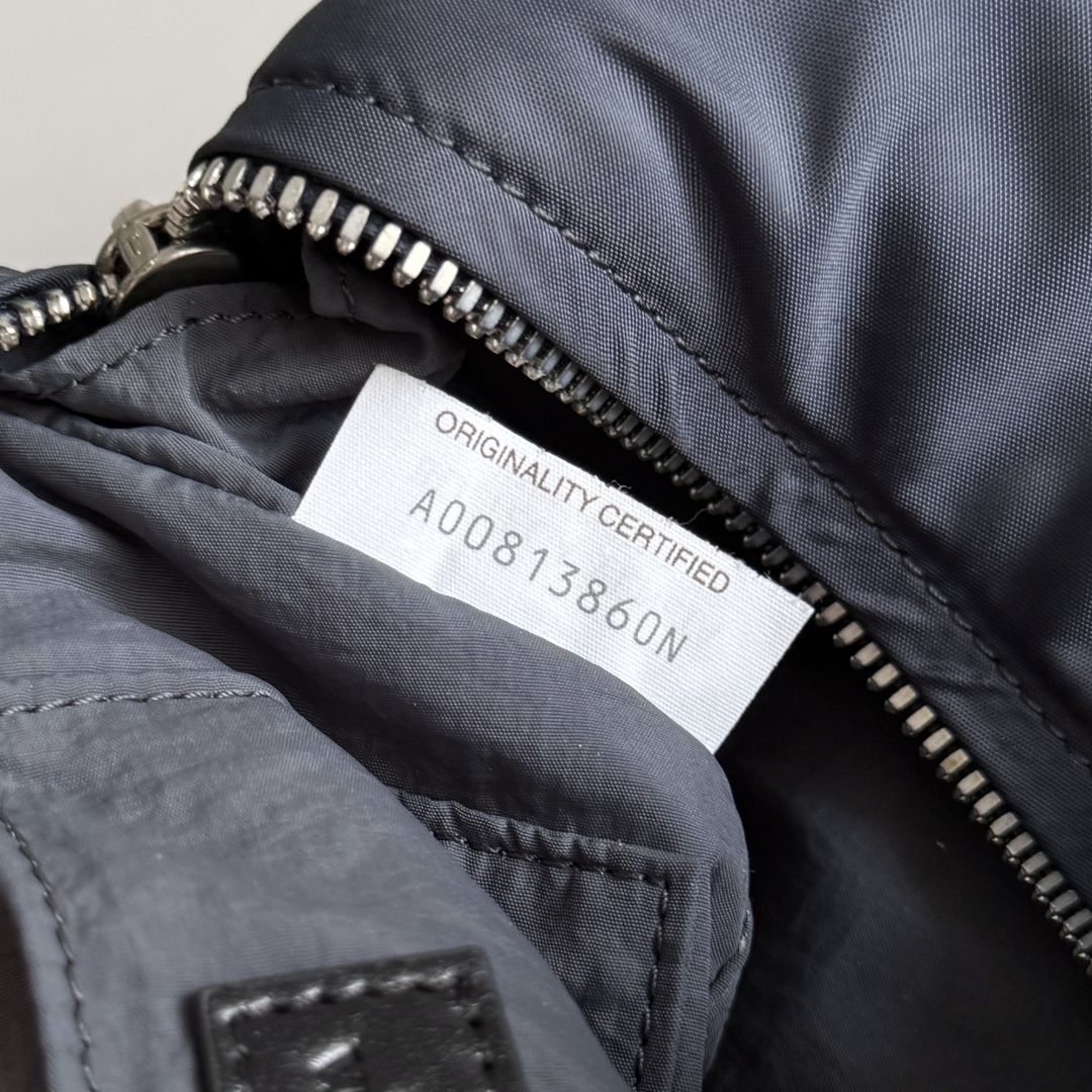 806369帆布洗漱包暗影灰/黑色_4