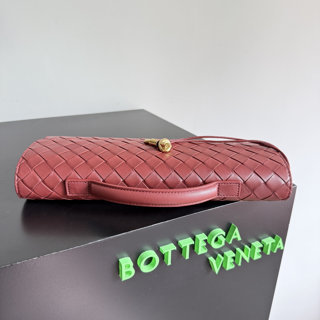 741511手拿晚宴包 新色～沙比利紅色_6