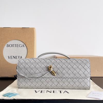 741511手拿晚宴包 銀灰色出