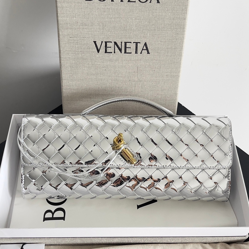 741511手拿晚宴包 銀/金扣_1