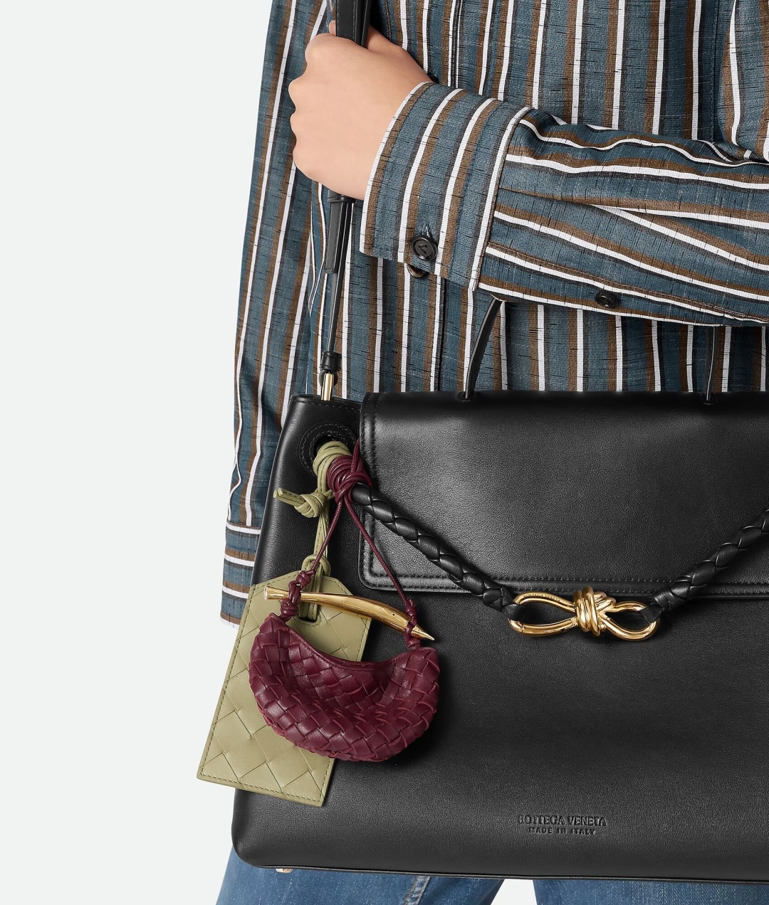 836834沙丁魚包 巴羅紅_11