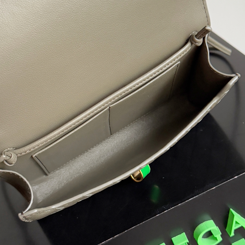 838870 Andiamo 柏樹綠_10