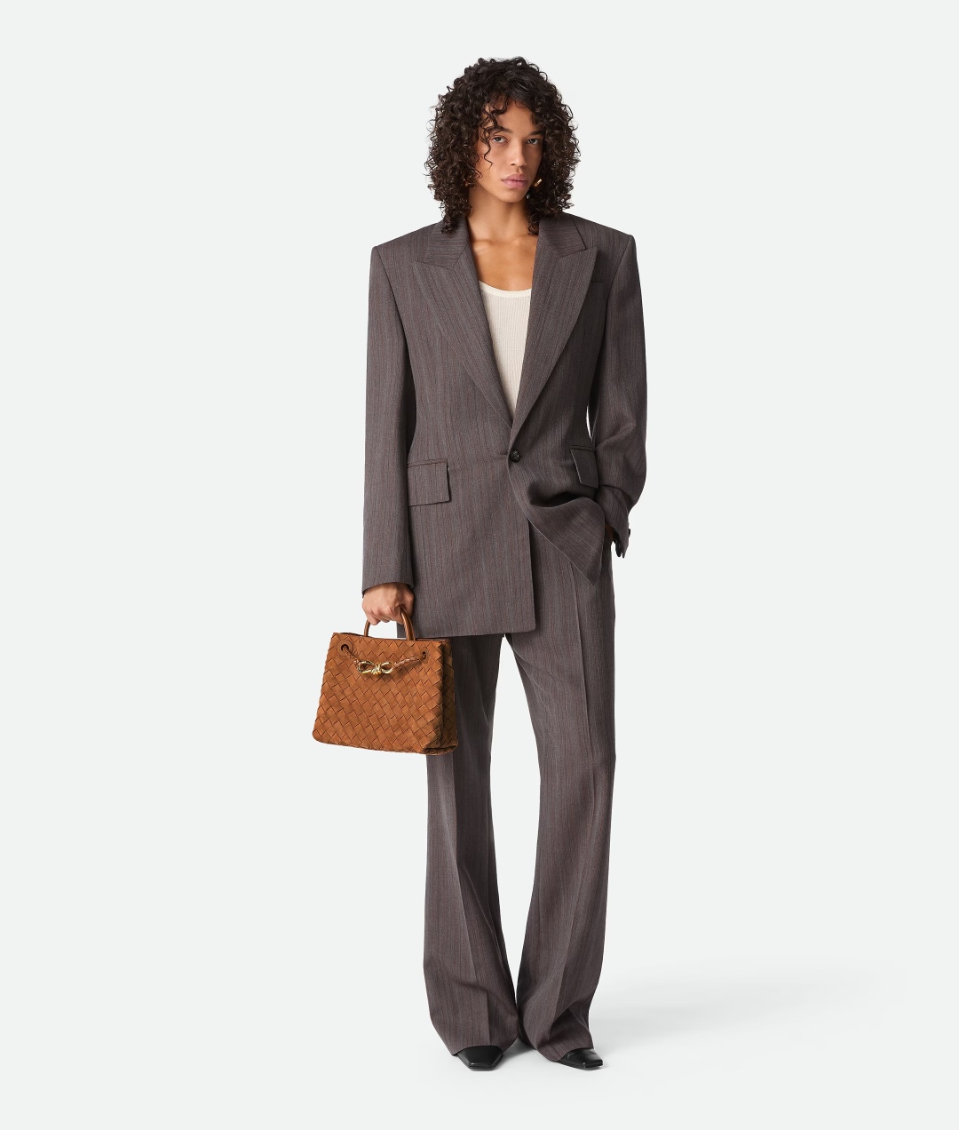 743568 Andiamo蝴蝶結小號 反絨琥珀棕_12